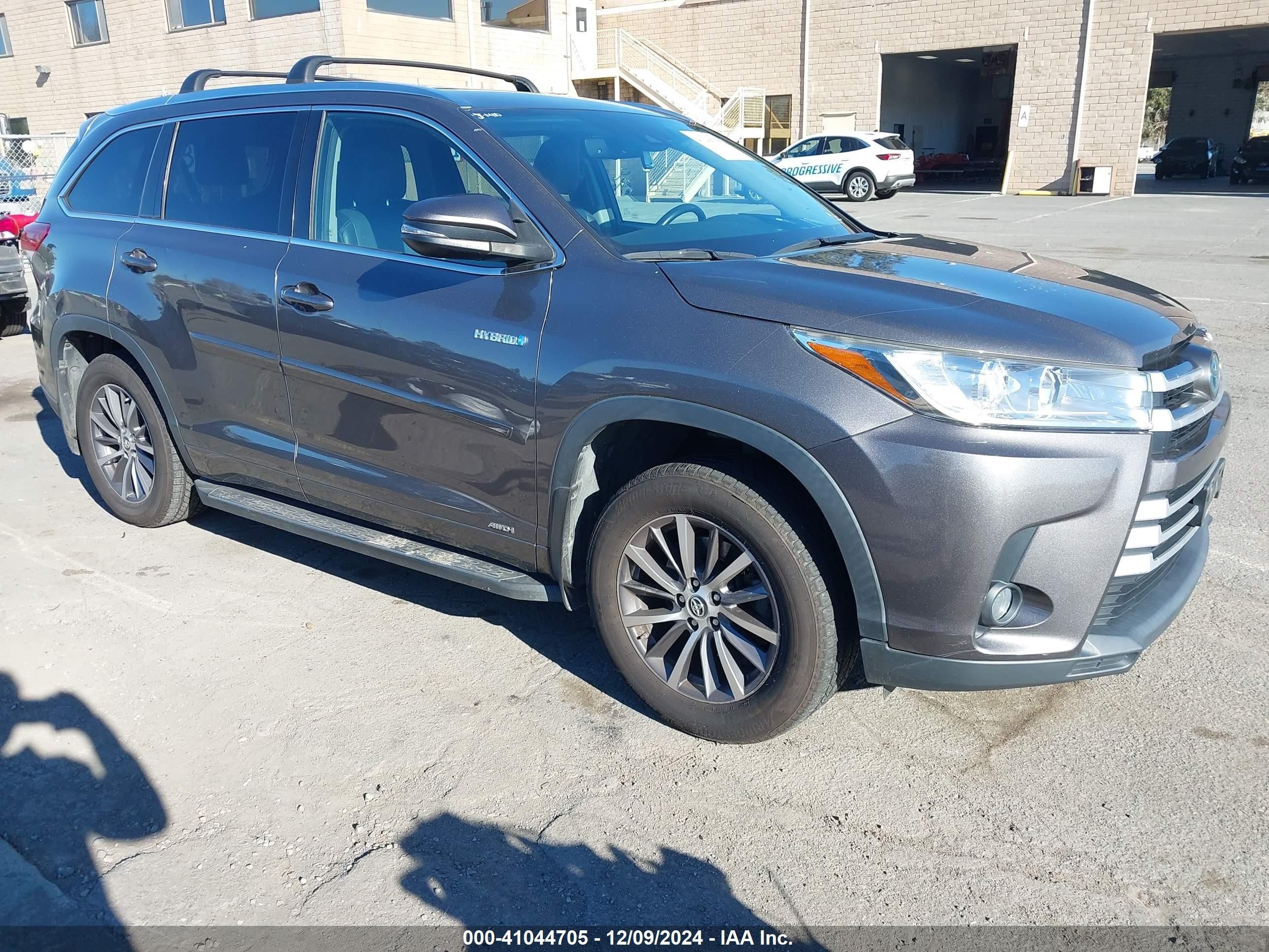 Price & History 2017 Toyota Highlander Hybrid Xle 3.5l V-6 Di