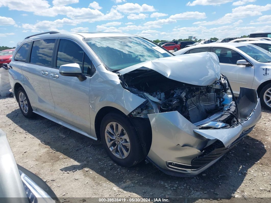 Price & History 2023 Toyota Sienna Xle 2.5l I-4 Di, Dohc