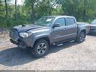 2017 Toyota Tacoma Trd Sport Gray vin: 5TFCZ5AN7HX115806