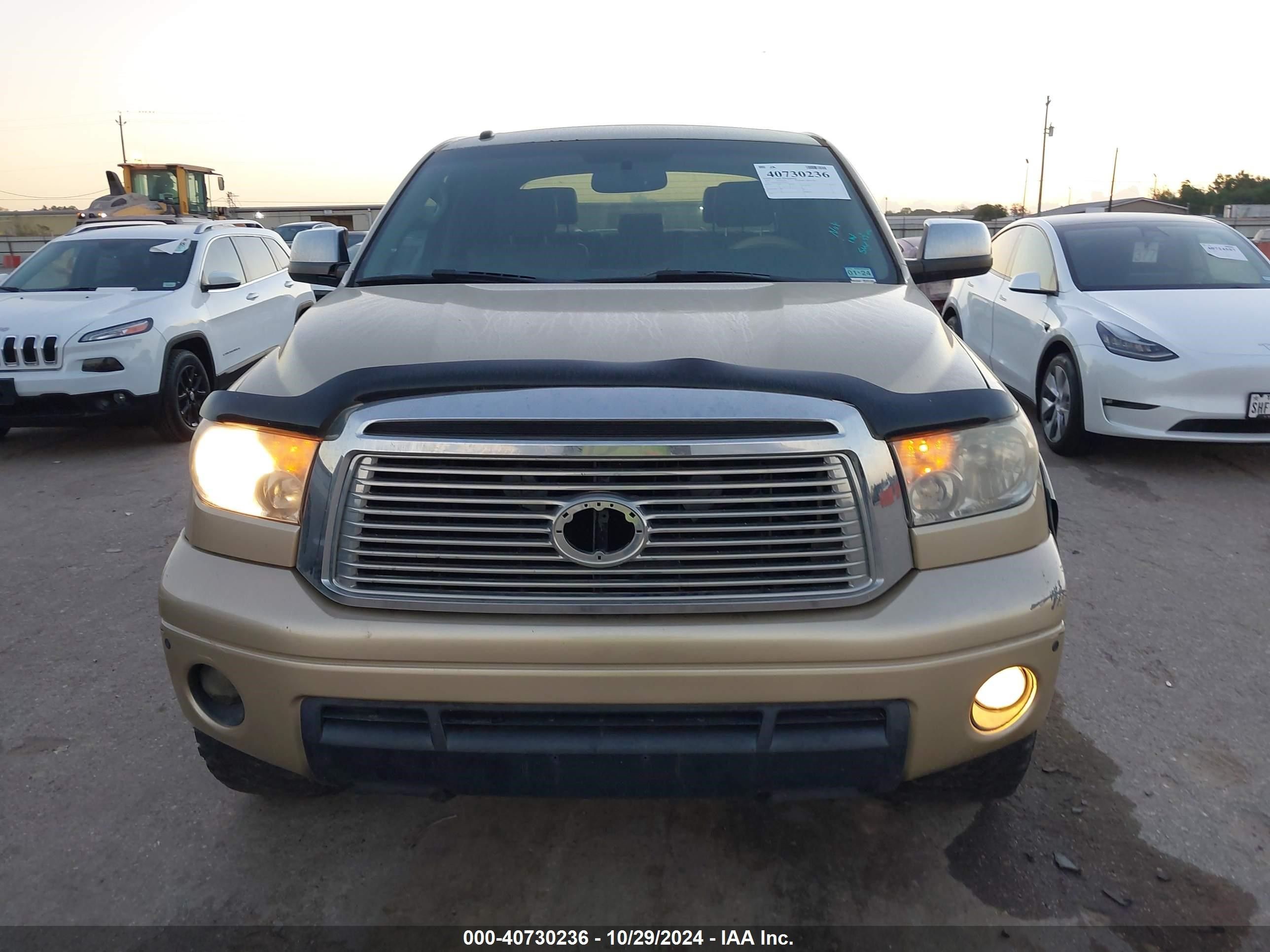 Tundra　英語版 TOYOTA TUNDRA (2007-2010) Workshop Service Repair Manual