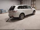 2015 Mitsubishi Outlander Se White vin: JA4AD3A30FZ013333