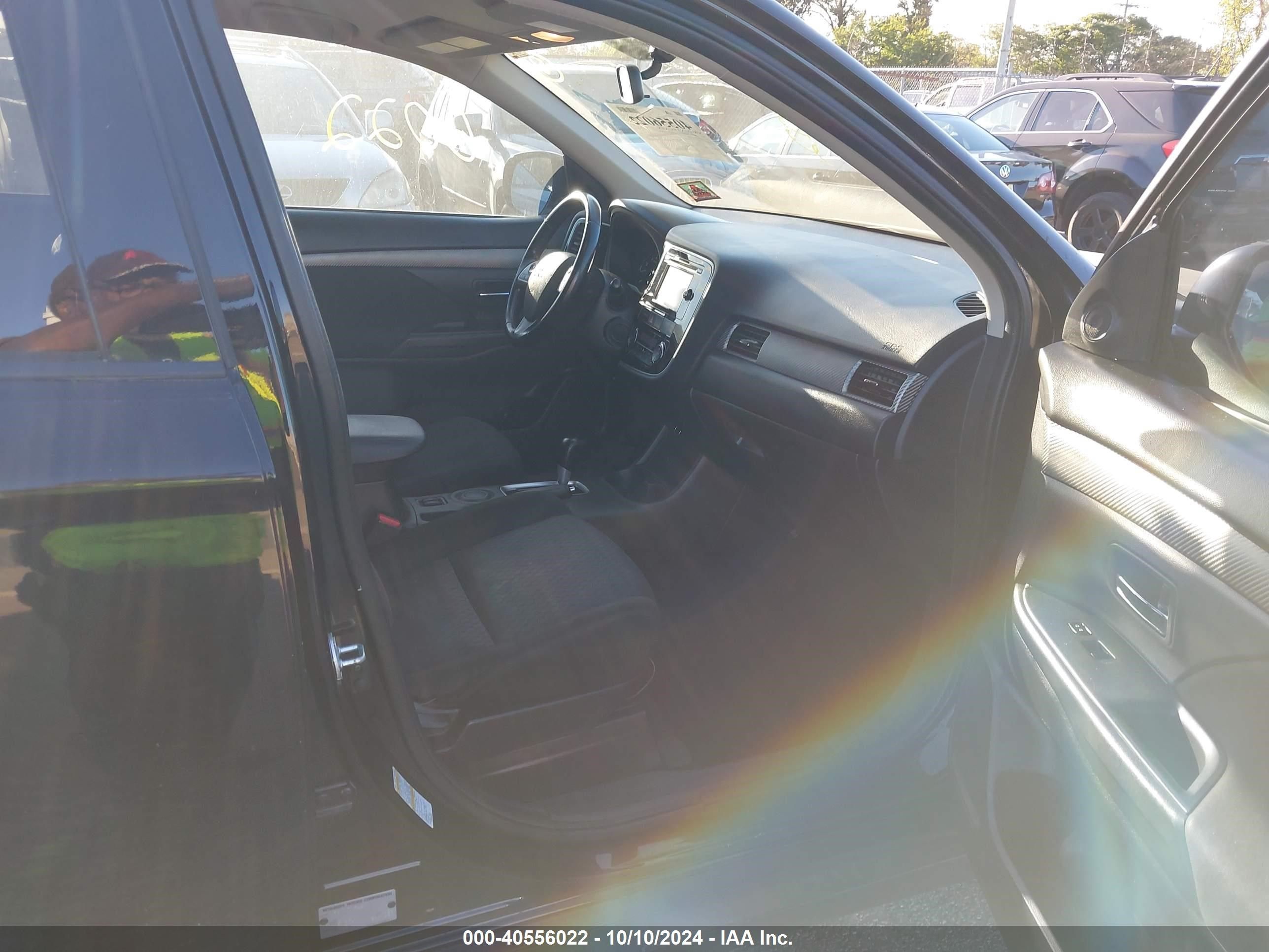 Price & History 2014 Mitsubishi Outlander Se 2.4l I4 Fi Dohc