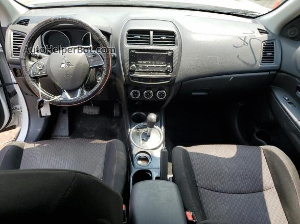 2017 Mitsubishi Outlander Sport Es Белый vin: JA4AP3AU6HZ014151