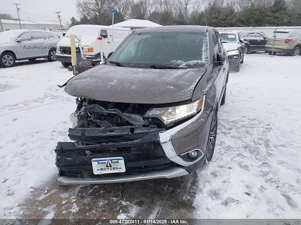 2017 Mitsubishi Outlander Es Коричневый vin: JA4AZ2A3XHZ055894