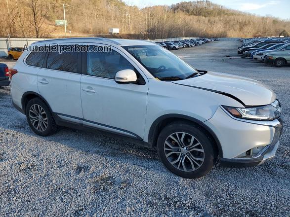 2017 Mitsubishi Outlander Se White vin: JA4AZ3A36HZ012238