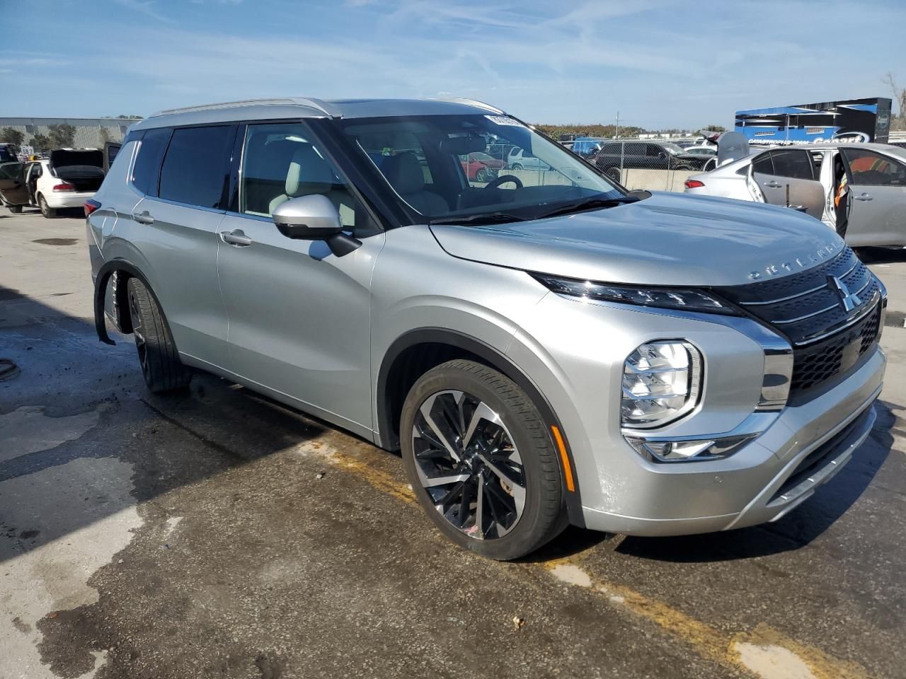 Price & History 2023 Mitsubishi Outlander Sel 2.5l 4 vin