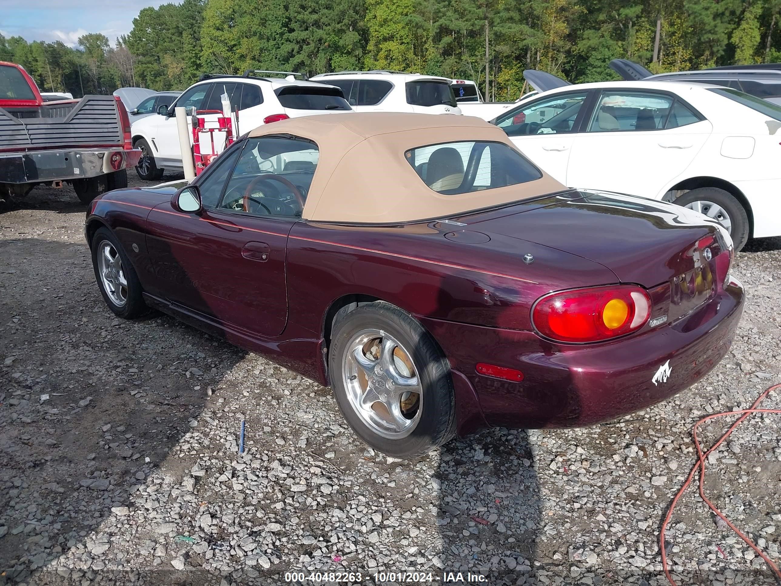 Price & History 2000 Mazda Mx-5 Miata Ls/special Edition 1.8l I-4