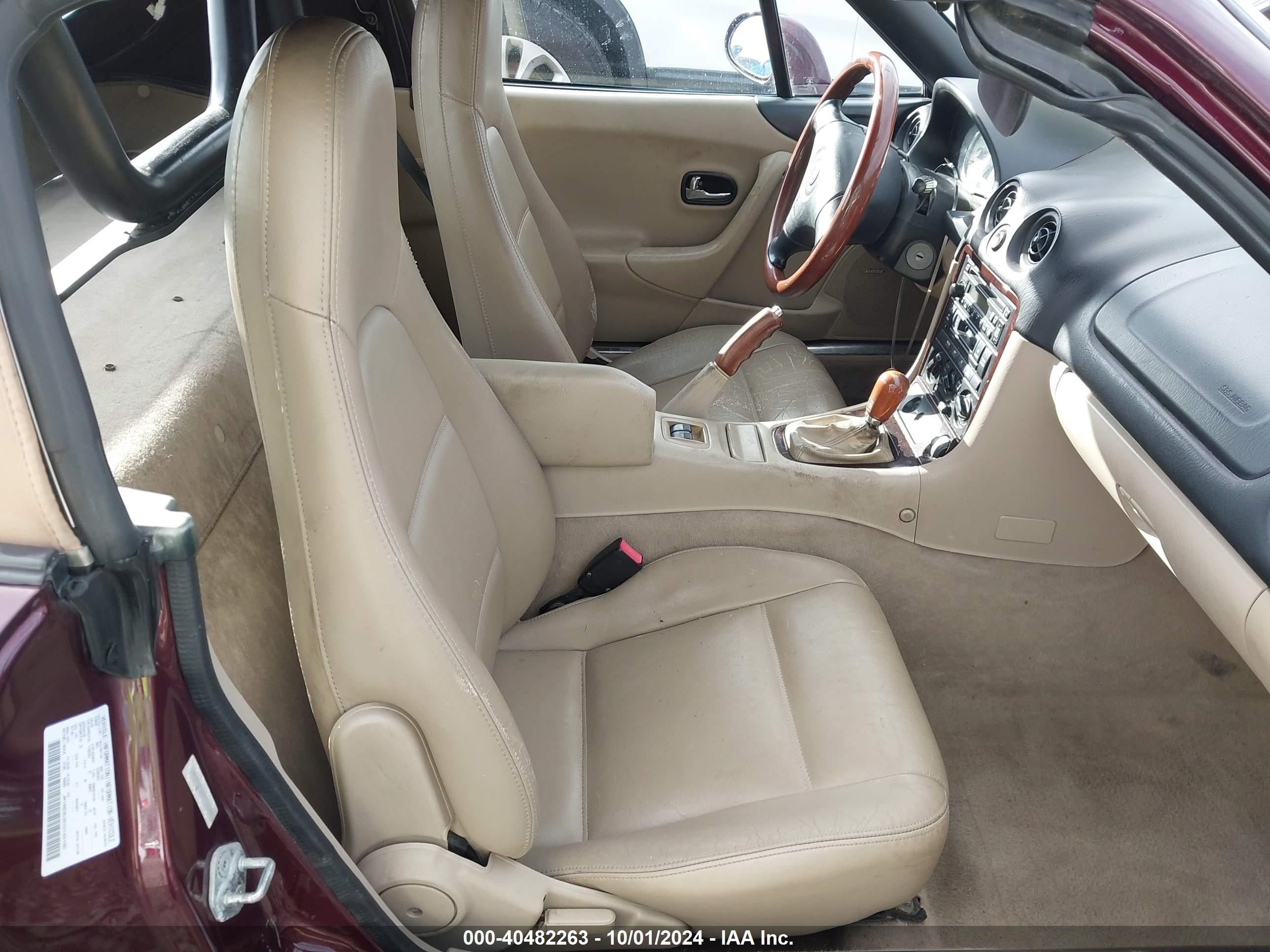 Price & History 2000 Mazda Mx-5 Miata Ls/special Edition 1.8l I-4