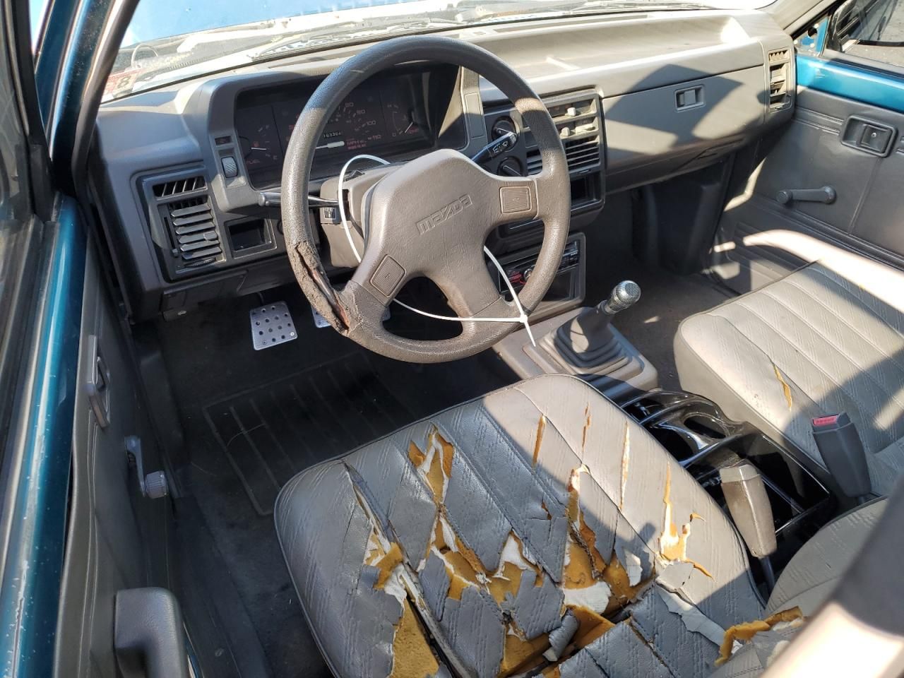 Price & History 1992 Mazda B2200 Cab Plus 2.2l 4 vin