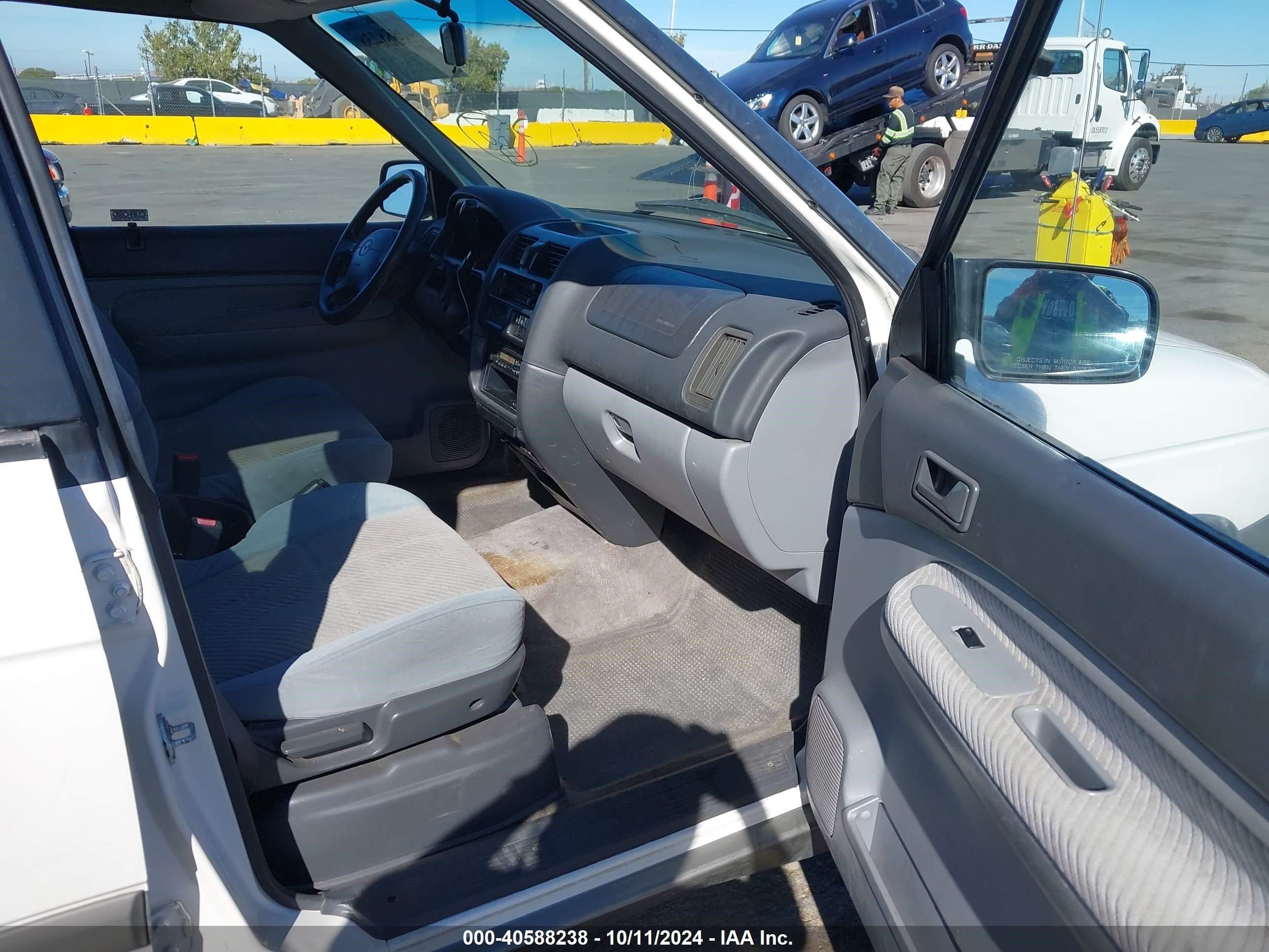 Price & History 1998 Mazda Mpv Es/lx 3.0l V-6 155hp vin