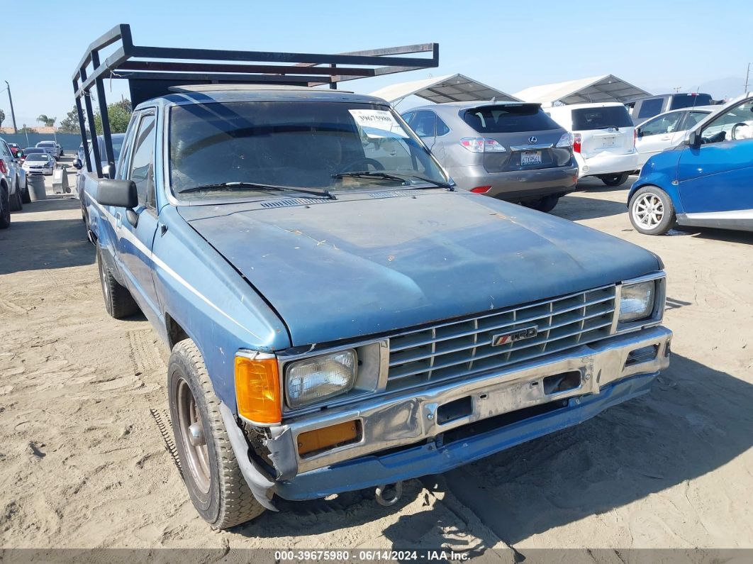 Price & History 1985 Toyota Pickup Xtracab Rn56 Sr5 2.4l I4 Crb C
