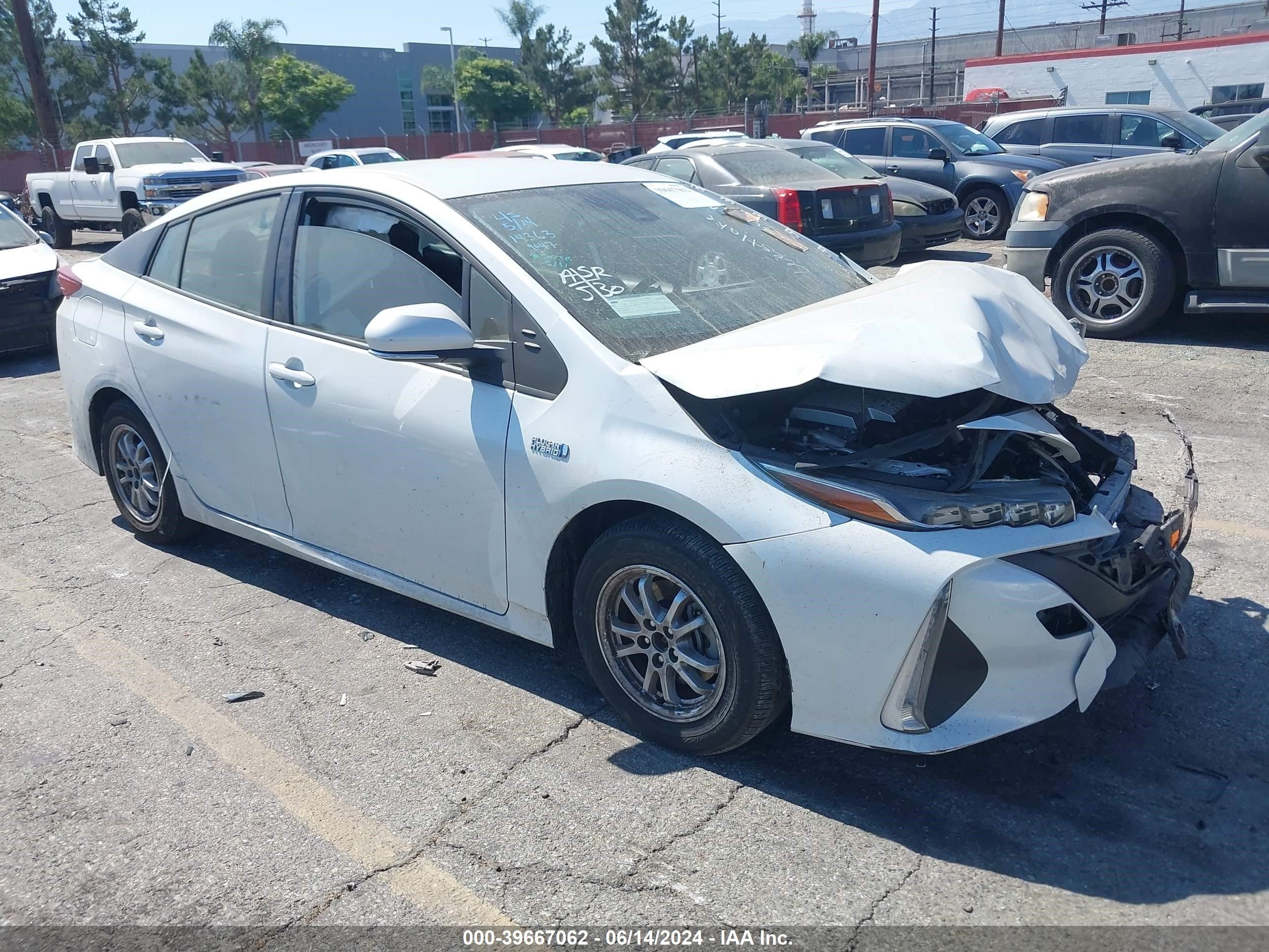 Price & History 2022 Toyota Prius Prime Xle 1.8l I-4 Dohc, Vvt
