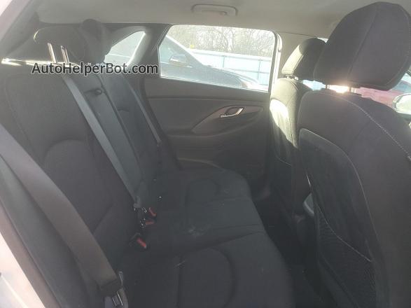 2018 Hyundai Elantra Gt  White vin: KMHH35LE5JU054785