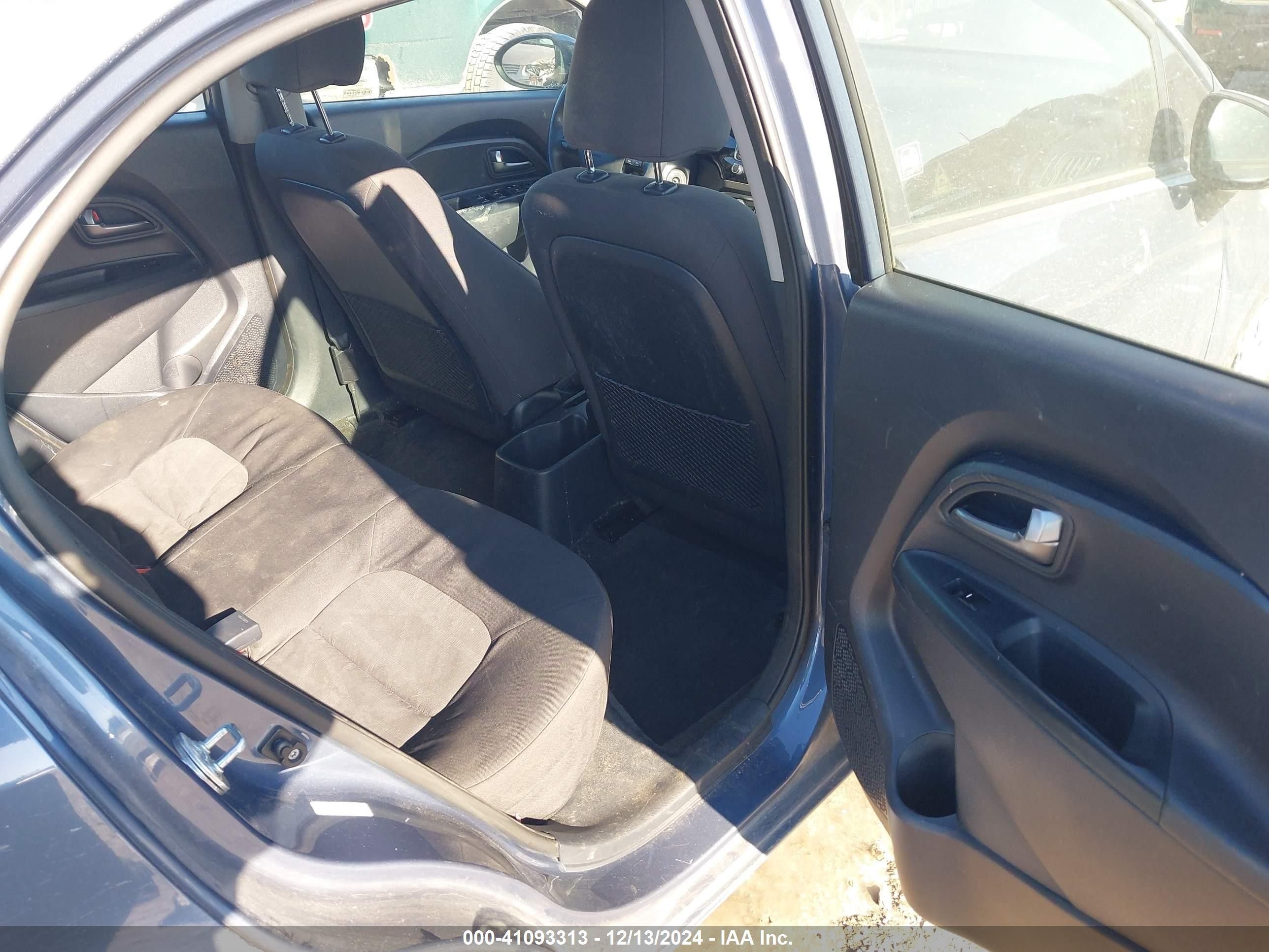 Price & History 2016 Kia Rio Lx 1.6l I-4 Di, Dohc, Vvt, 138hp vin