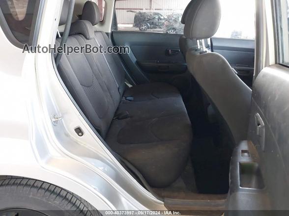 2012 Kia Soul   Серебряный vin: KNDJT2A50C7420936
