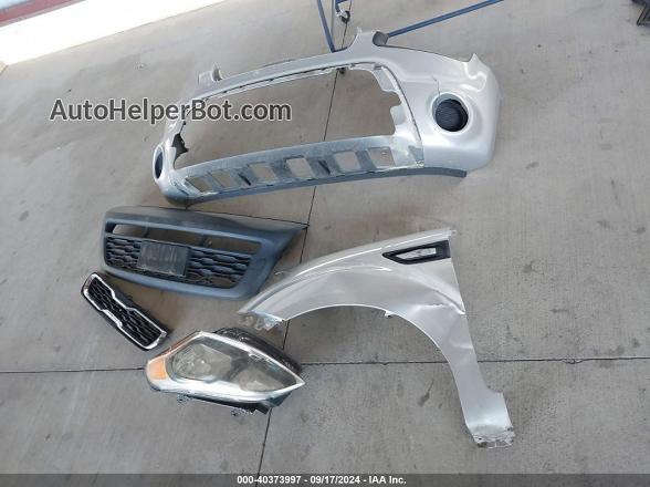 2012 Kia Soul   Серебряный vin: KNDJT2A50C7420936
