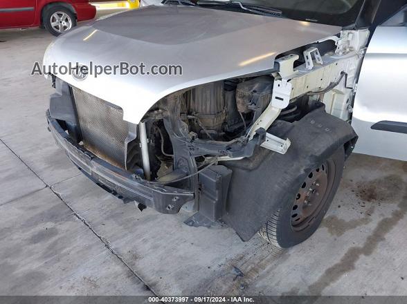 2012 Kia Soul   Серебряный vin: KNDJT2A50C7420936