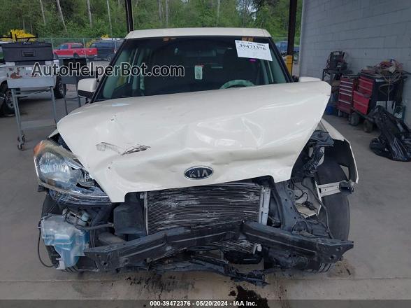 2012 Kia Soul   White vin: KNDJT2A51C7463892