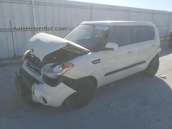 2012 Kia Soul  Белый vin: KNDJT2A54C7475356