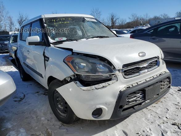 2012 Kia Soul  White vin: KNDJT2A55C7407647