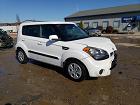 2012 Kia Soul  White vin: KNDJT2A56C7394679
