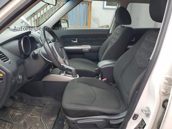2012 Kia Soul + White vin: KNDJT2A61C7399653