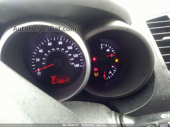 2012 Kia Soul + White vin: KNDJT2A63C7445838