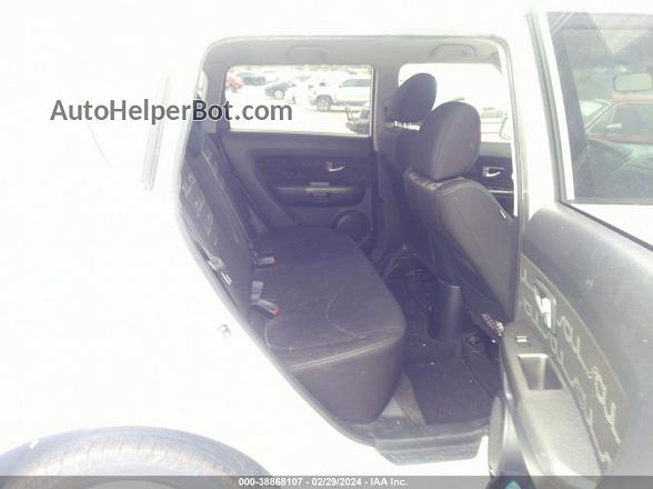 2012 Kia Soul + White vin: KNDJT2A63C7445838