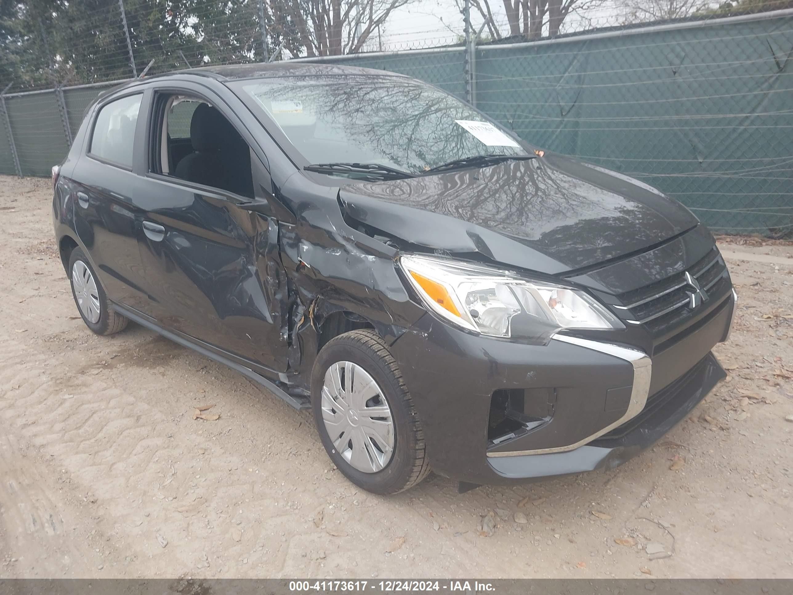 みぃ Price & History 2024 Mitsubishi Mirage Es/le 1.2l I-3 Dohc