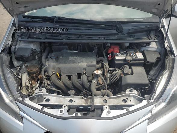 2018 Toyota Yaris L Silver vin: VNKKTUD37JA092562