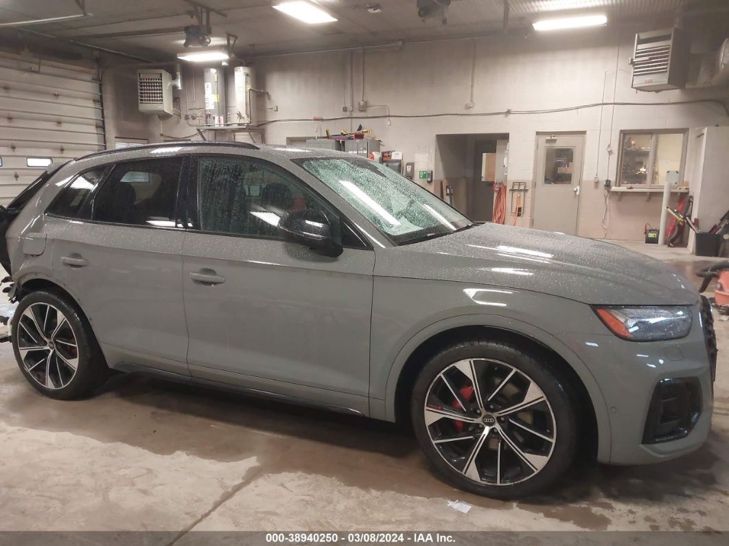 user_4be114d8 バーガンディ Price & History 2021 Audi Sq5 Prestige Tfsi Quattro Tiptronic 3.0l