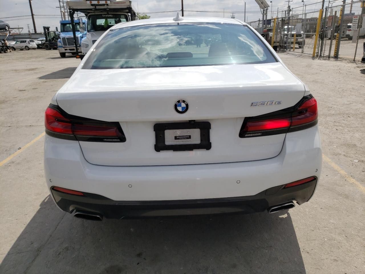 Price & History 2021 Bmw 530e 2.0l 4 vin: WBA13AG05MCF97626