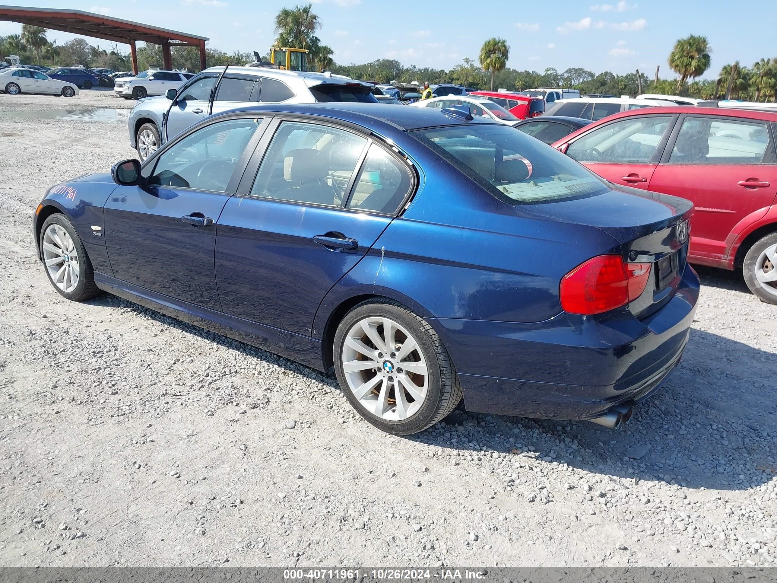 本A-11 6 ③ 2011 BMW 328i xDrive M Sport Sedan 6-Speed VIN