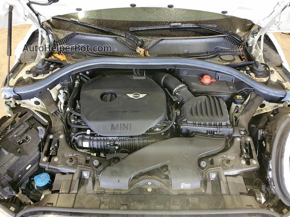 2018 Mini Cooper S Clubman All4 Beige vin: WMWLU5C54J2G02900