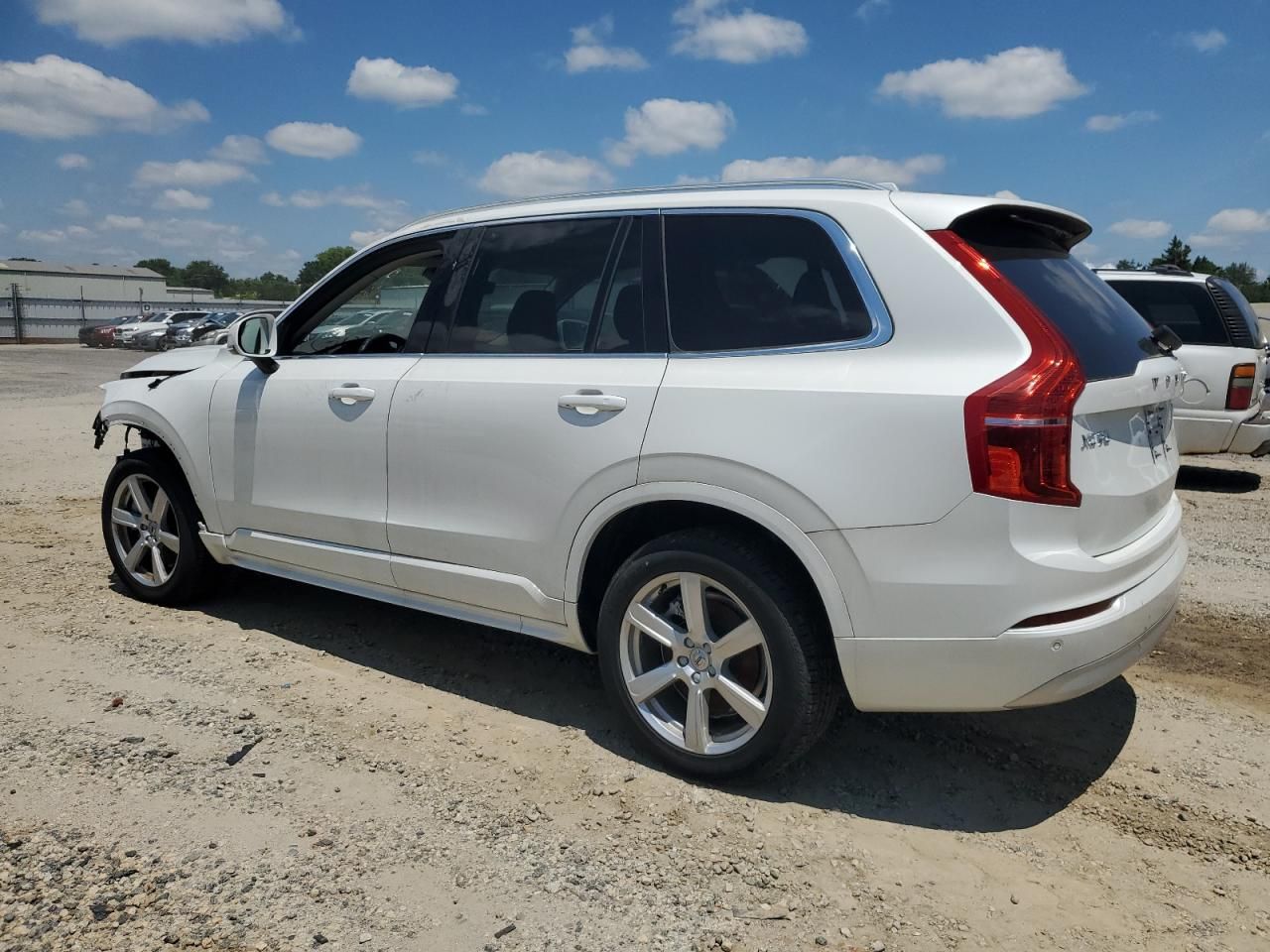 Price & History 2022 Volvo Xc90 T5 Momentum 2.0l 4 vin
