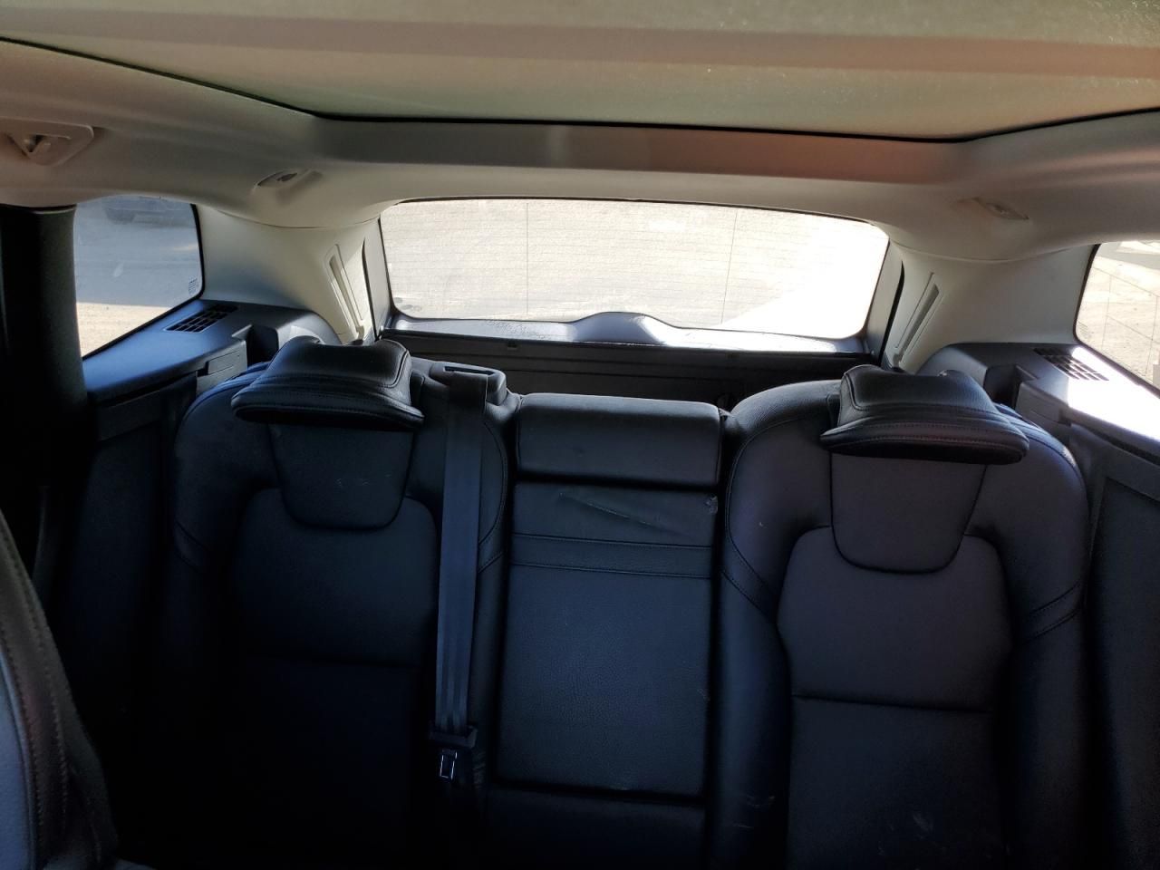 ゆみ＠お値下げ歓迎！即購入歓迎＾＾2/2 195/60R16DUNLOP 2024 VOLVO XC60 PLUS YV4L12RLXR1946601 from the USA