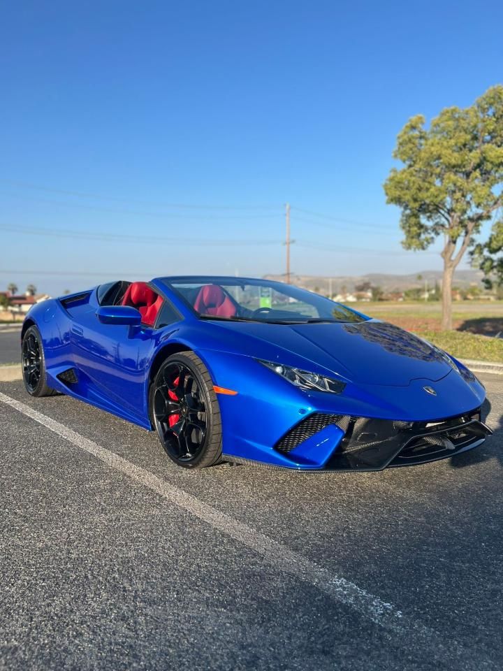 Price & History 2017 Lamborghini Huracan 5.2l 10 vin